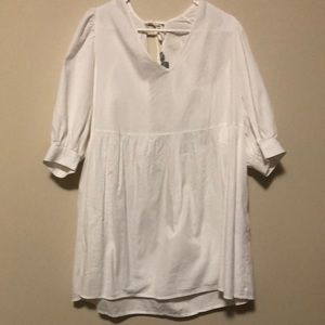 ASOS white flowy top with trumpet sleeves. Size 12P. Summer Ready!